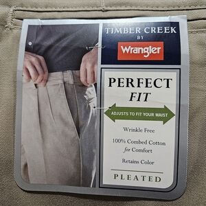 38x32 Wrangler Timber Creek Khaki Pleated Trousers
